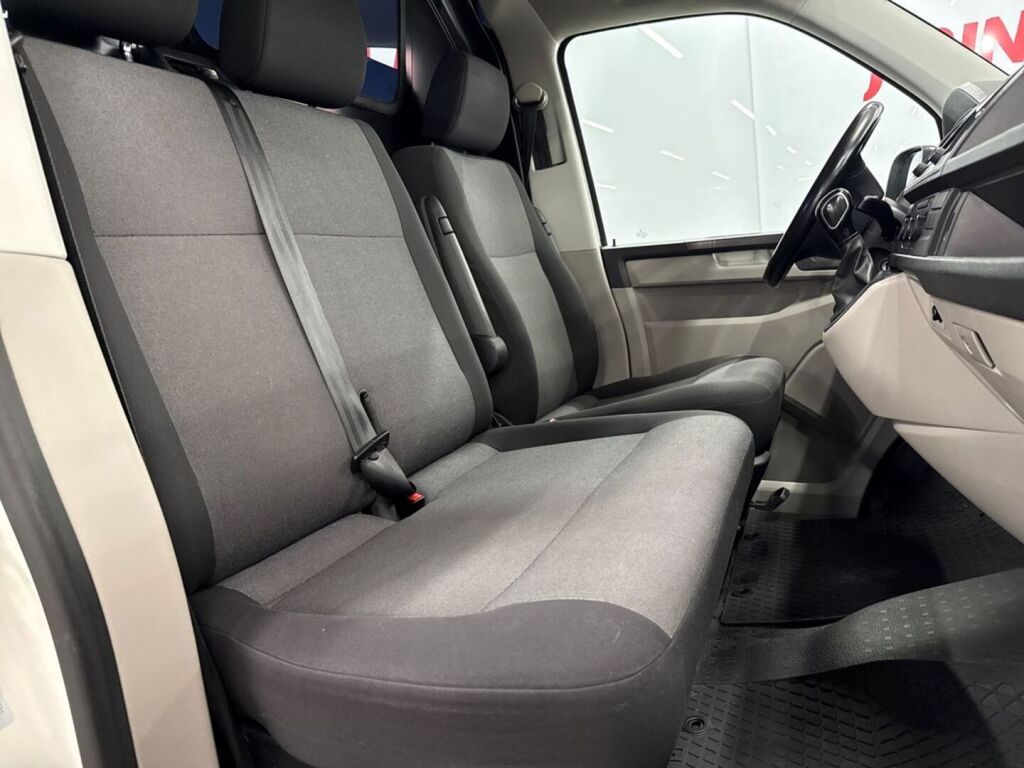 Volkswagen Transporter 2019 Valkoinen