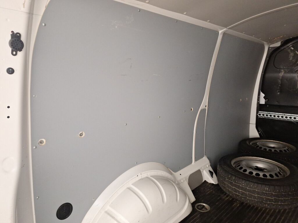 Volkswagen Transporter 2019 Valkoinen