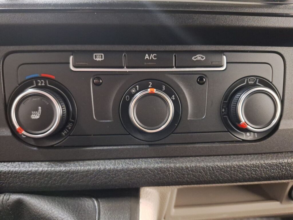 Volkswagen Transporter 2019 Valkoinen