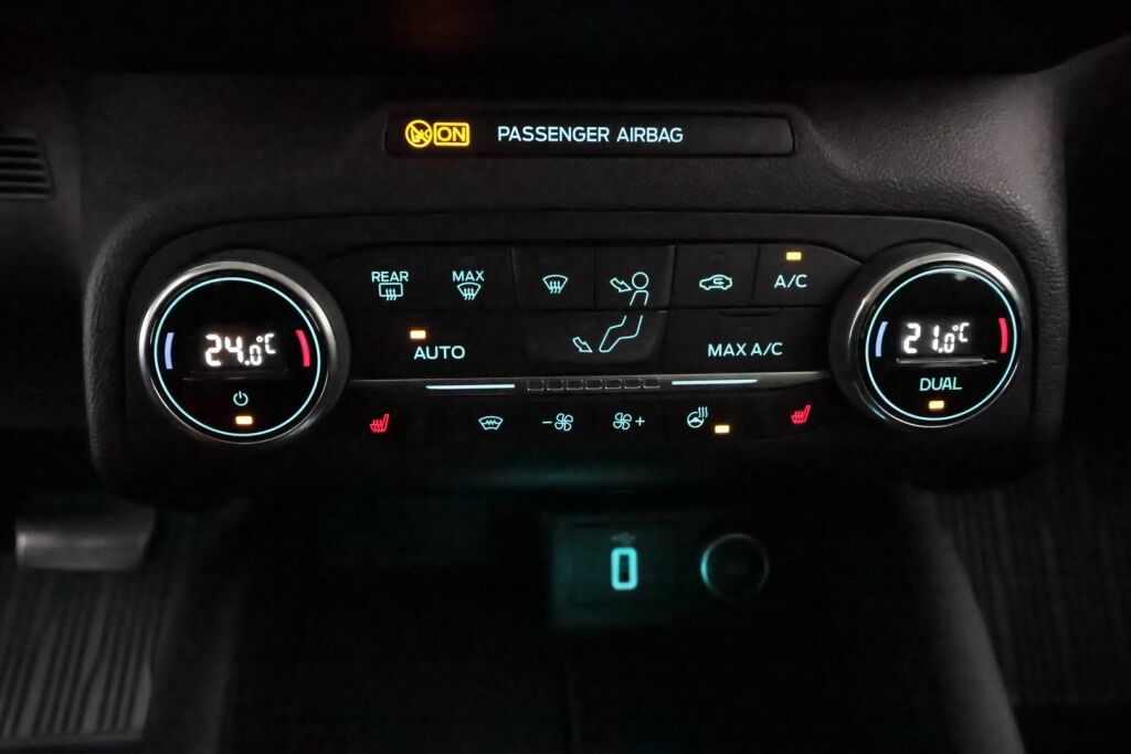 Ford Focus 2019 Harmaa