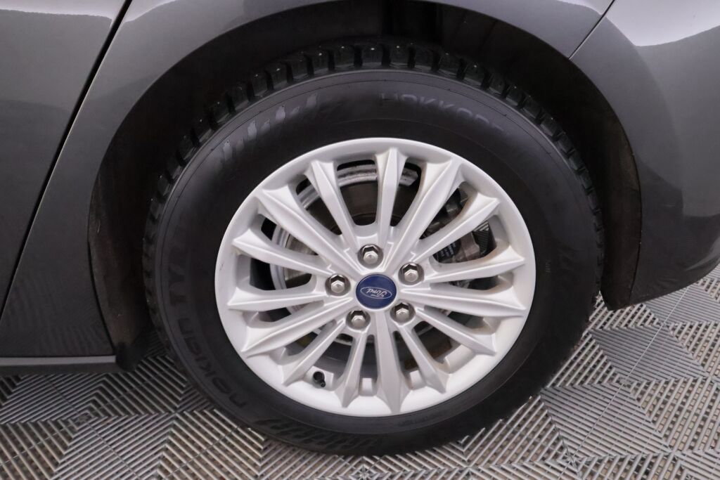 Ford Focus 2019 Harmaa