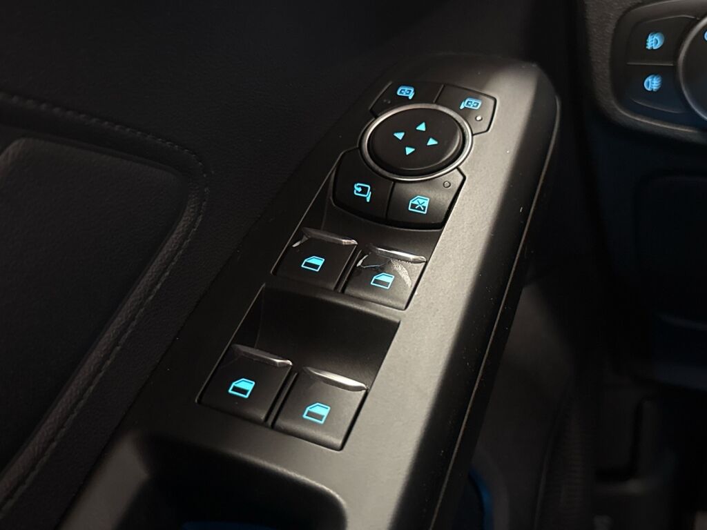 Ford Focus 2019 Sininen