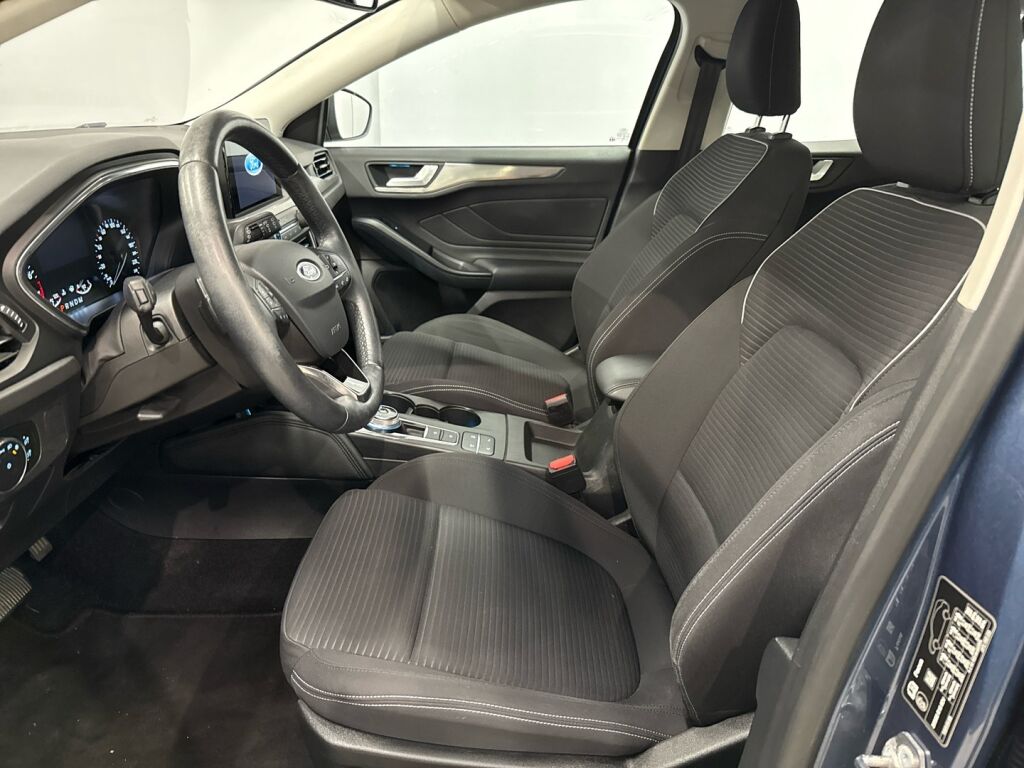 Ford Focus 2019 Sininen