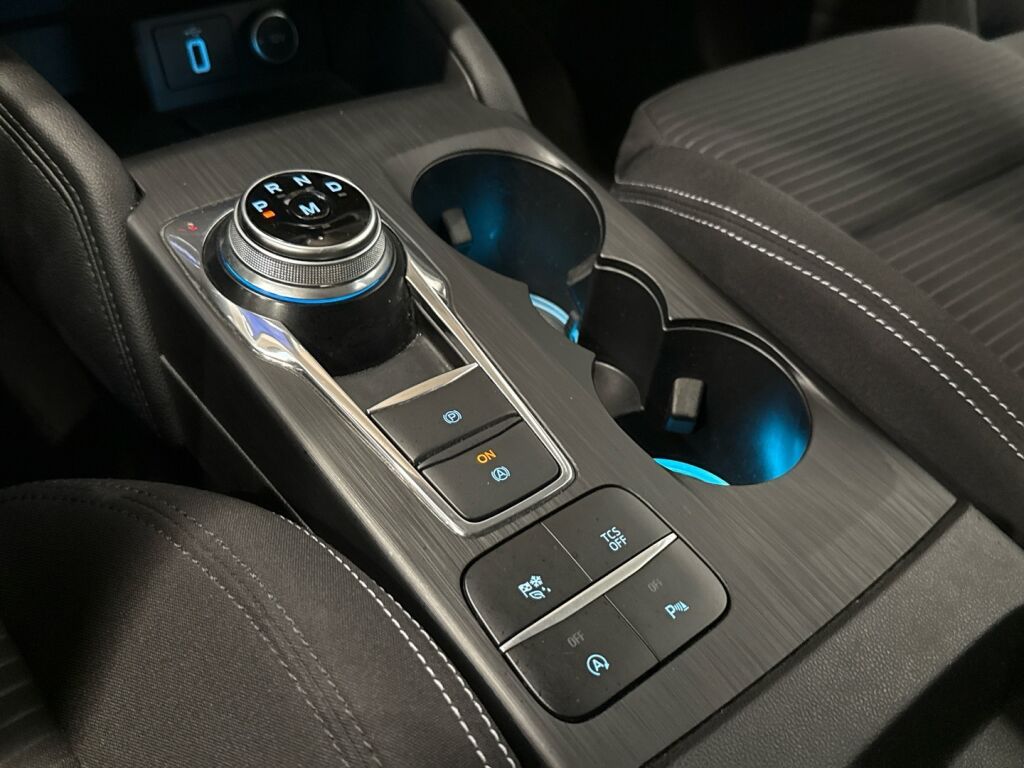 Ford Focus 2019 Sininen