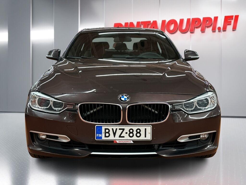 BMW 330 2013 Ruskea (beige)
