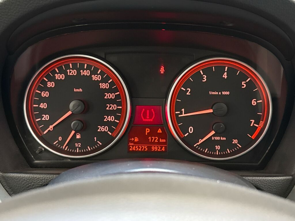 BMW 325 2005 Harmaa