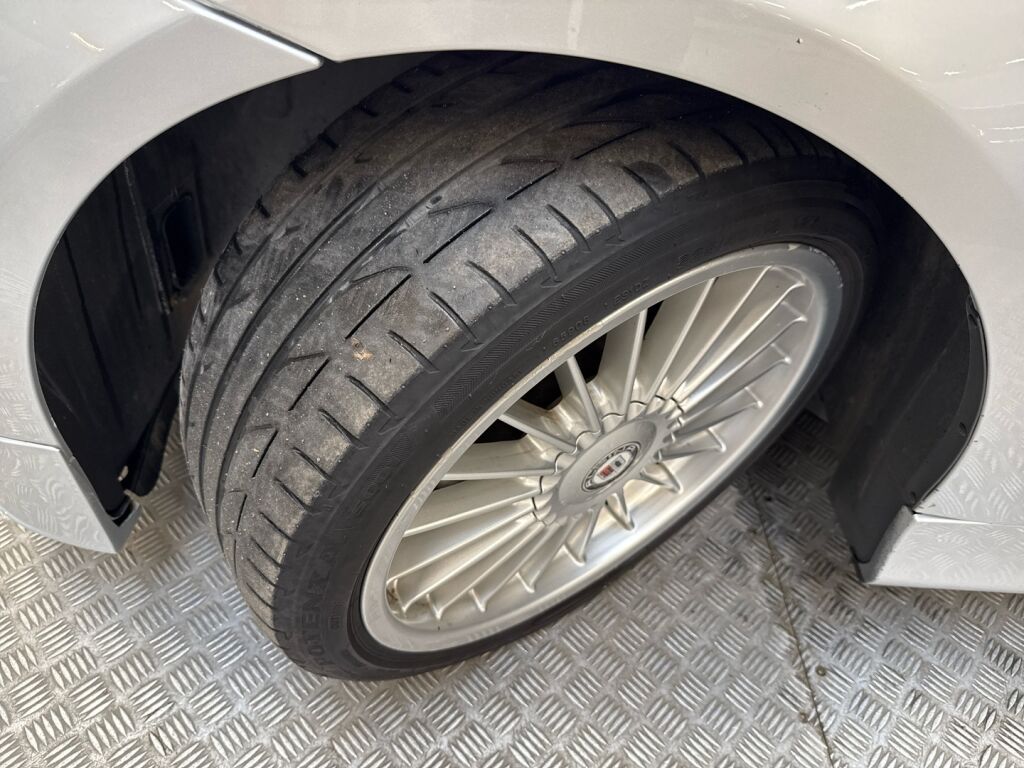 BMW 325 2005 Harmaa