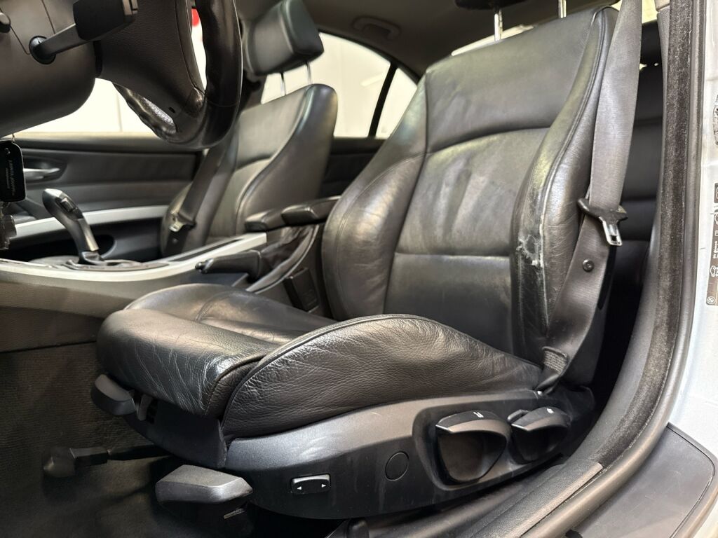 BMW 325 2005 Harmaa