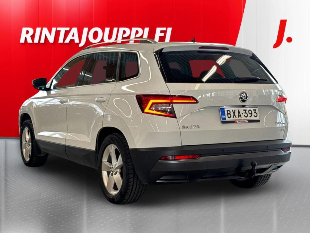 Skoda Karoq 2020 Valkoinen