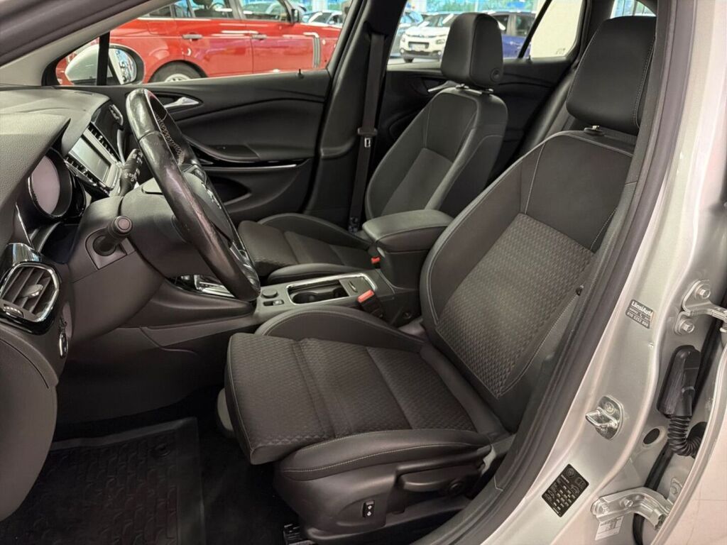 Opel Astra 2019 Hopea
