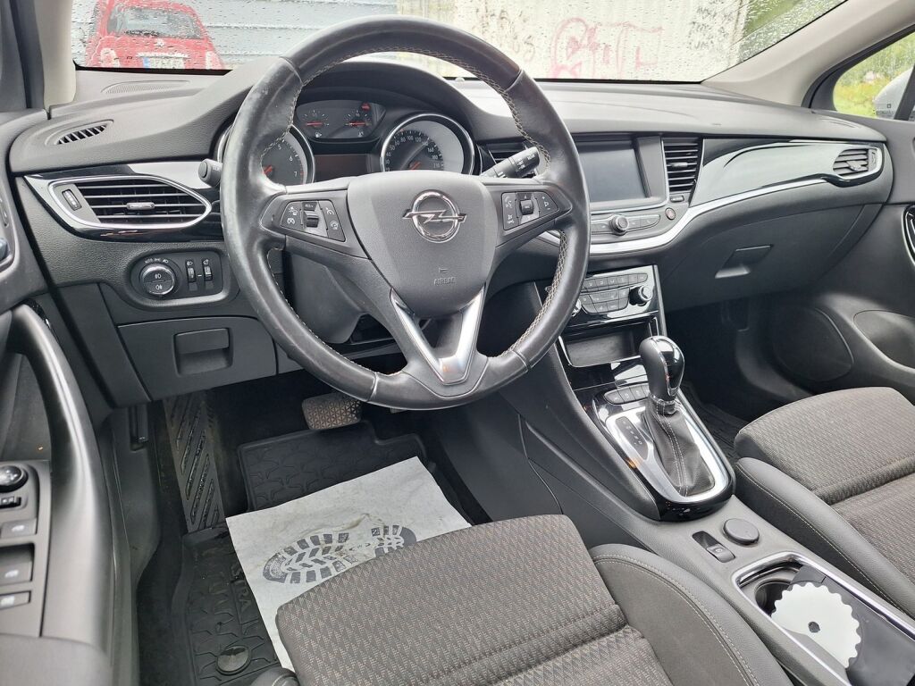Opel Astra 2019 Hopea
