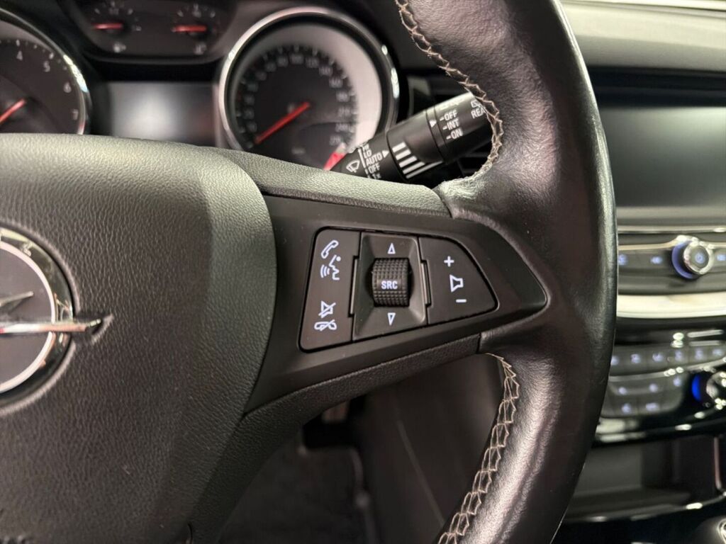 Opel Astra 2019 Hopea
