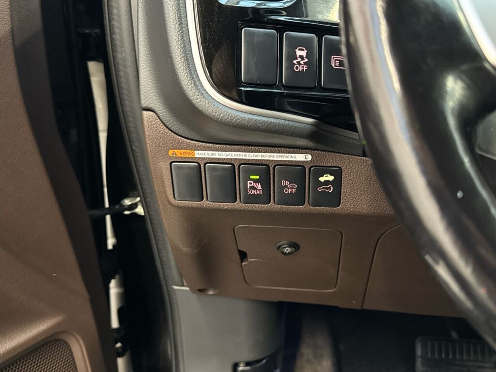 Mitsubishi Outlander PHEV 2015 Musta