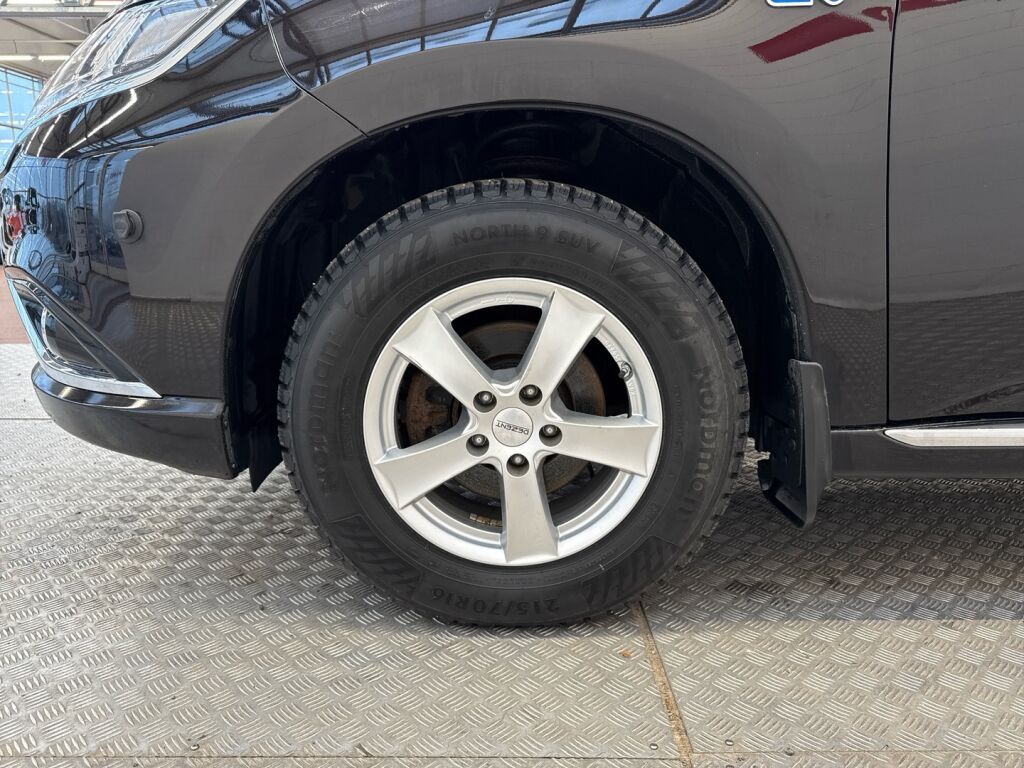 Mitsubishi Outlander PHEV 2015 Musta