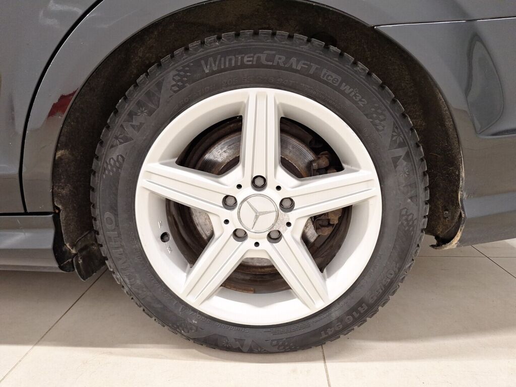 Mercedes-Benz C 2008 Musta