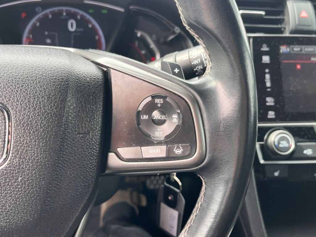 Honda Civic 2019 Punainen