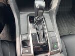 Honda Civic 2019 Punainen