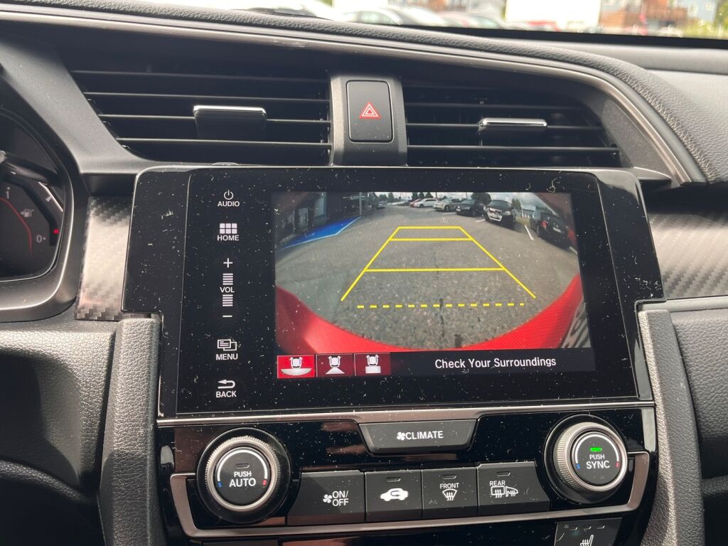Honda Civic 2019 Punainen