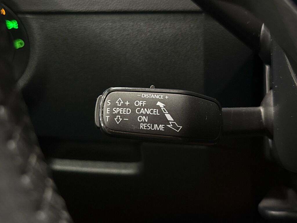 Skoda Octavia 2019 Harmaa