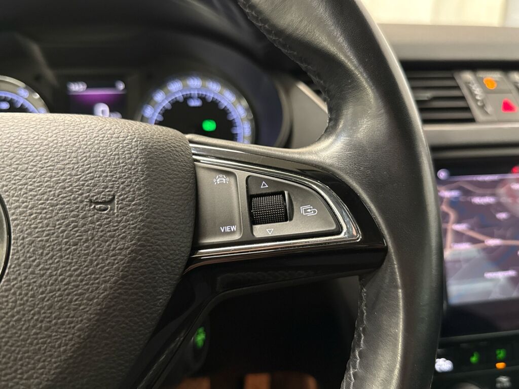 Skoda Octavia 2019 Harmaa