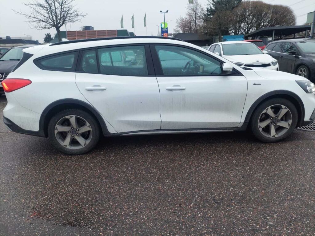 Ford Focus 2019 Valkoinen