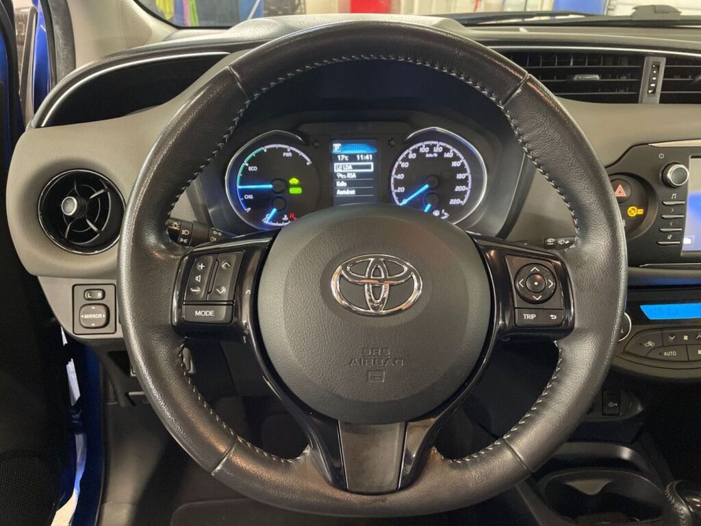 Toyota Yaris 2017 Sininen