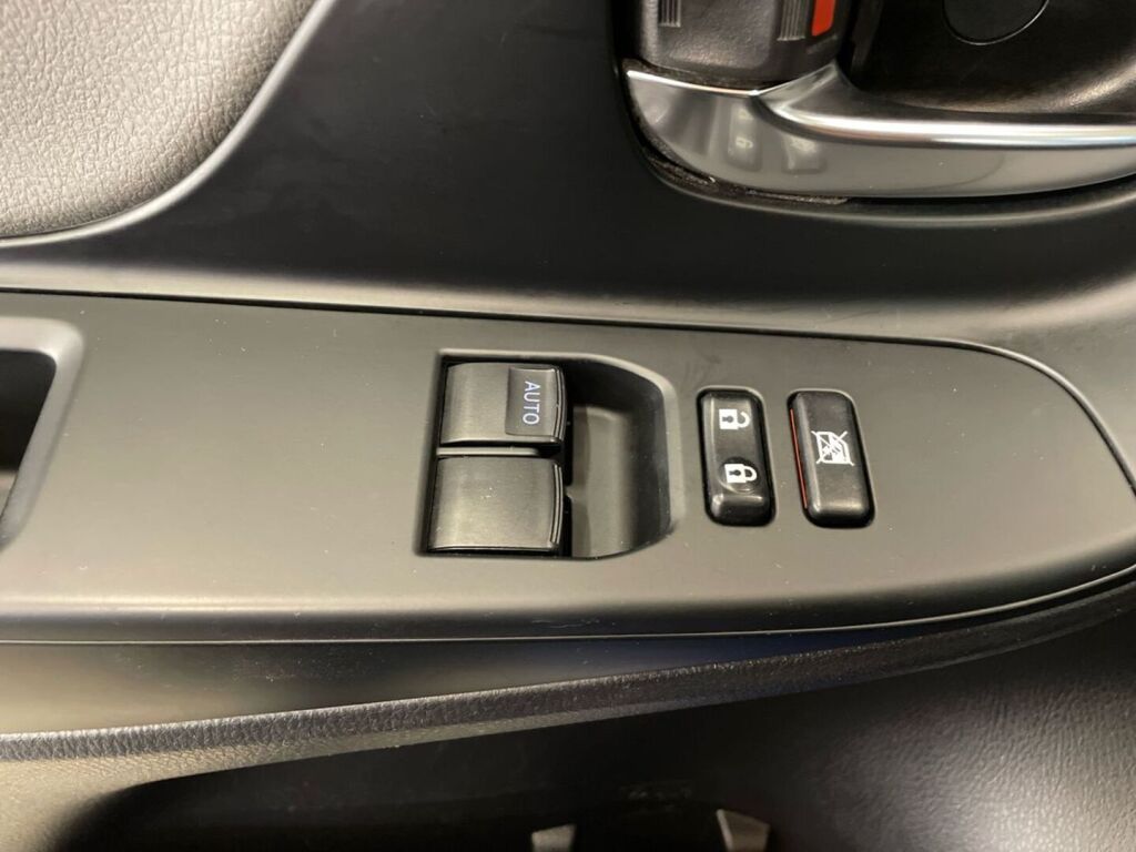 Toyota Yaris 2017 Sininen