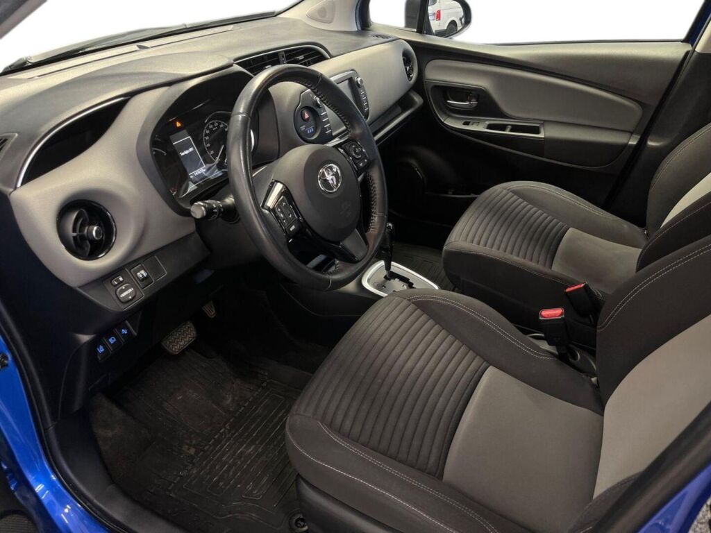 Toyota Yaris 2017 Sininen