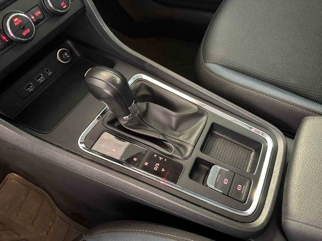 Seat Ateca 2019 Oranssi