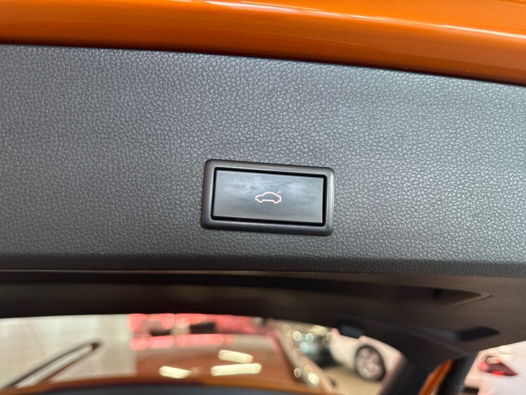 Seat Ateca 2019 Oranssi