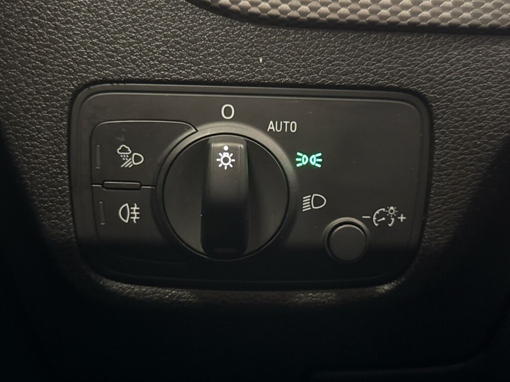 Audi Q2 2019 Valkoinen