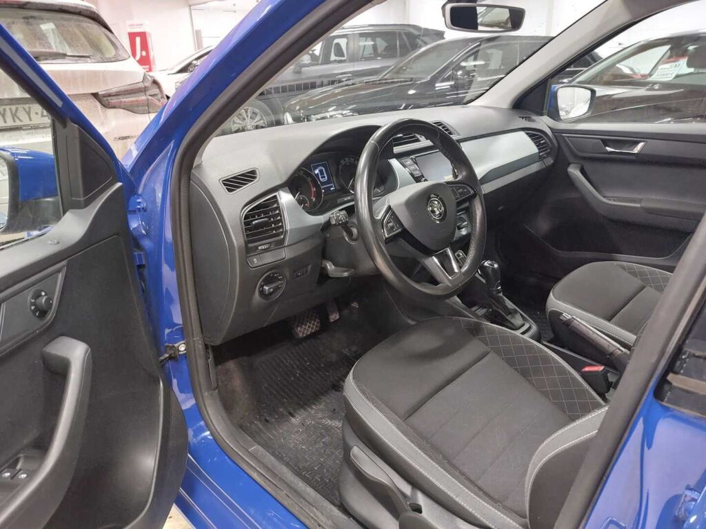 Skoda Fabia 2019 Sininen