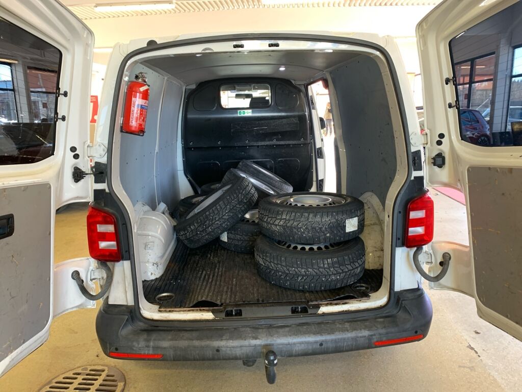 Volkswagen Transporter 2019 Valkoinen