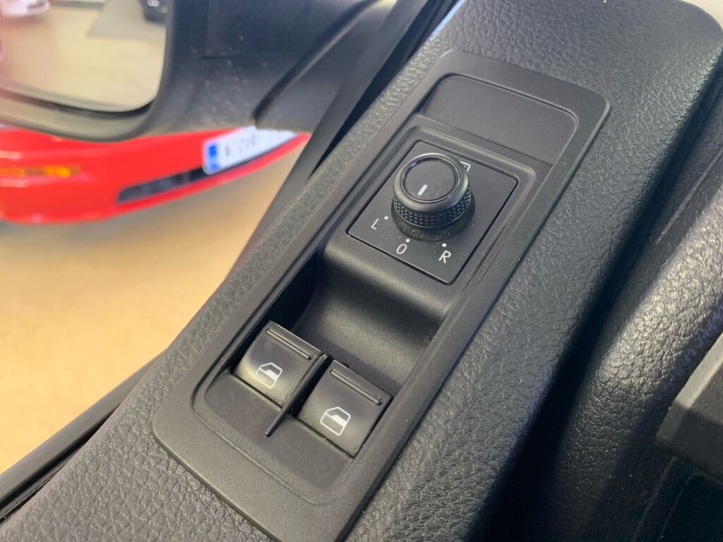 Volkswagen Transporter 2019 Valkoinen