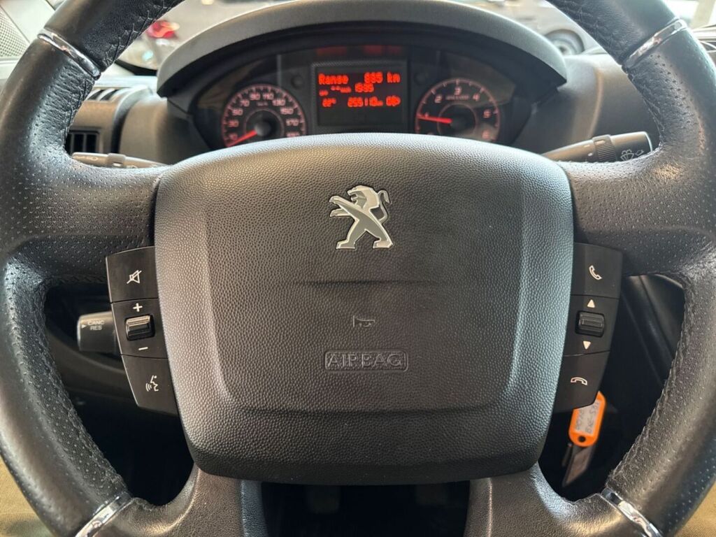 Peugeot Boxer 2019 Harmaa