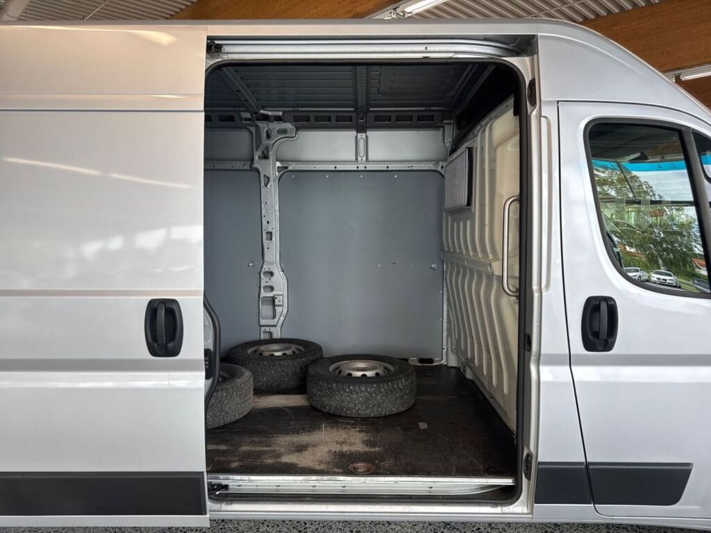 Peugeot Boxer 2019 Harmaa