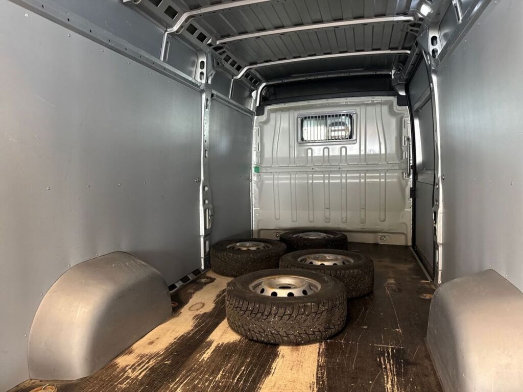 Peugeot Boxer 2019 Harmaa