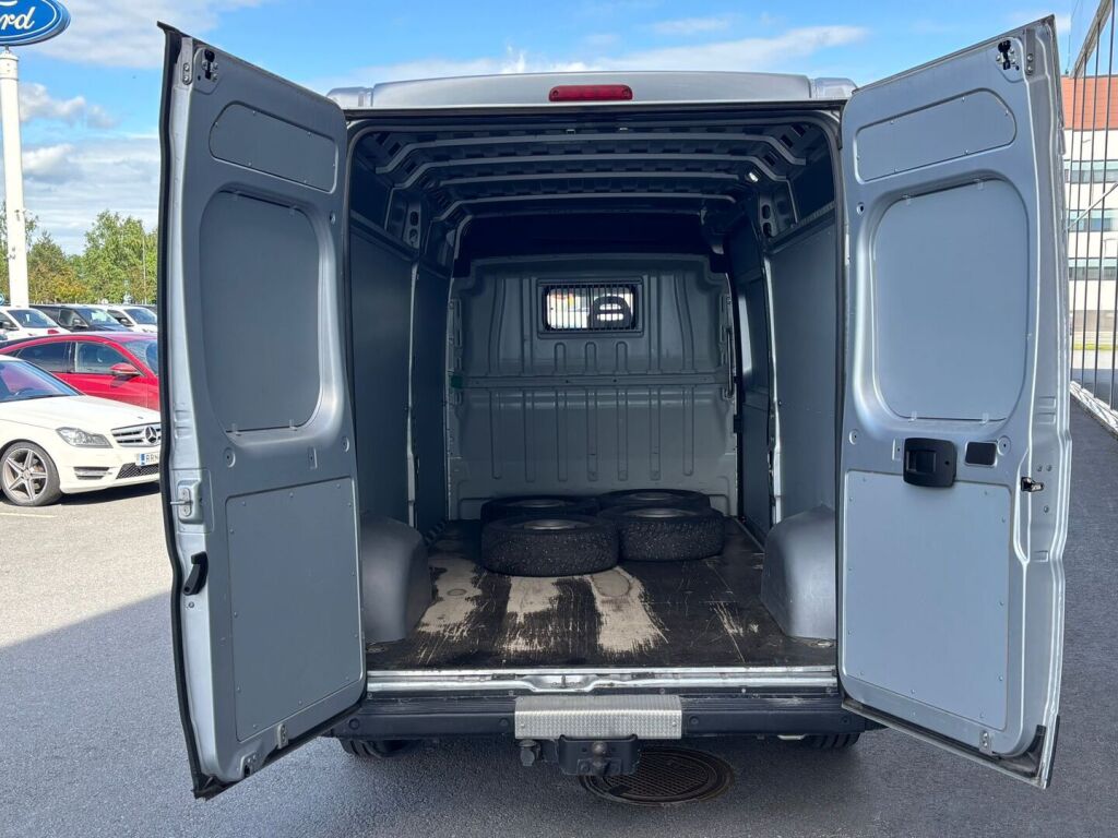 Peugeot Boxer 2019 Harmaa