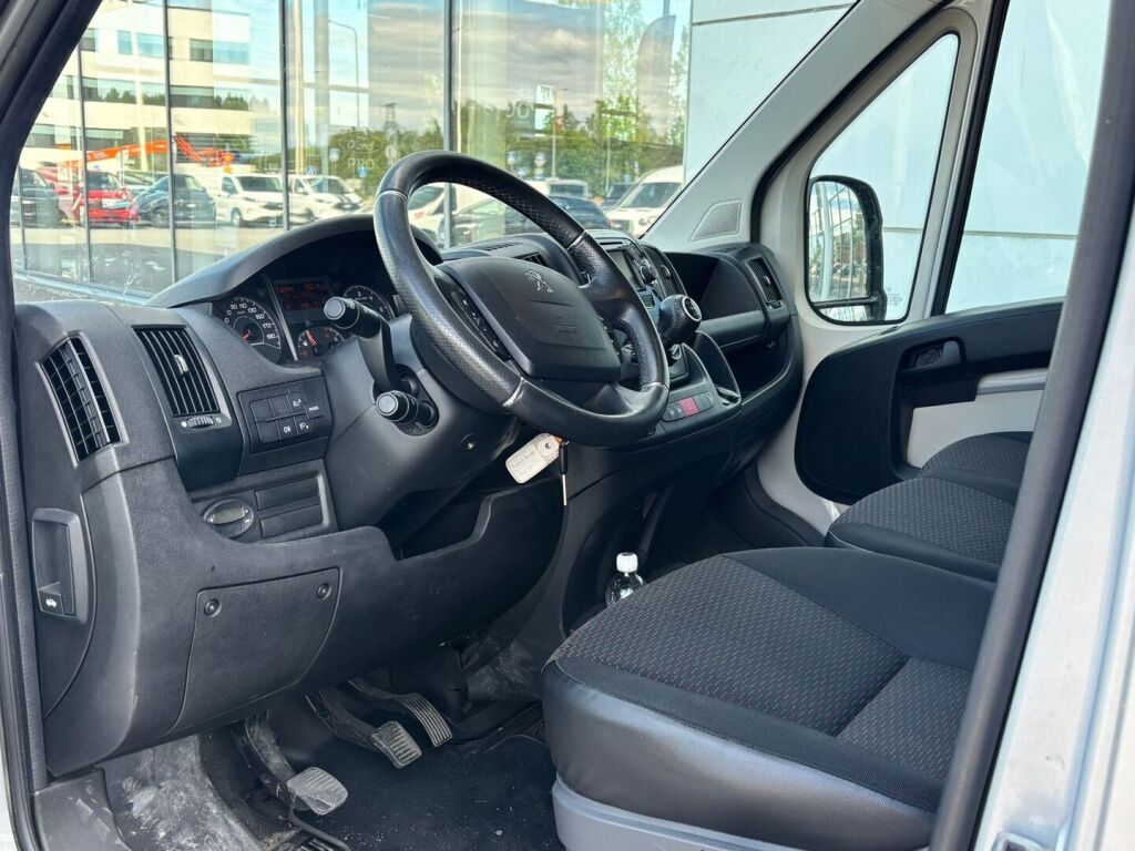Peugeot Boxer 2019 Harmaa