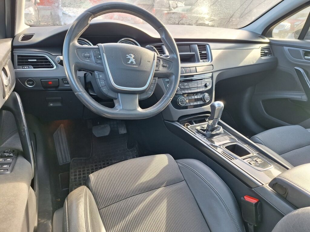 Peugeot 508 2012 Musta