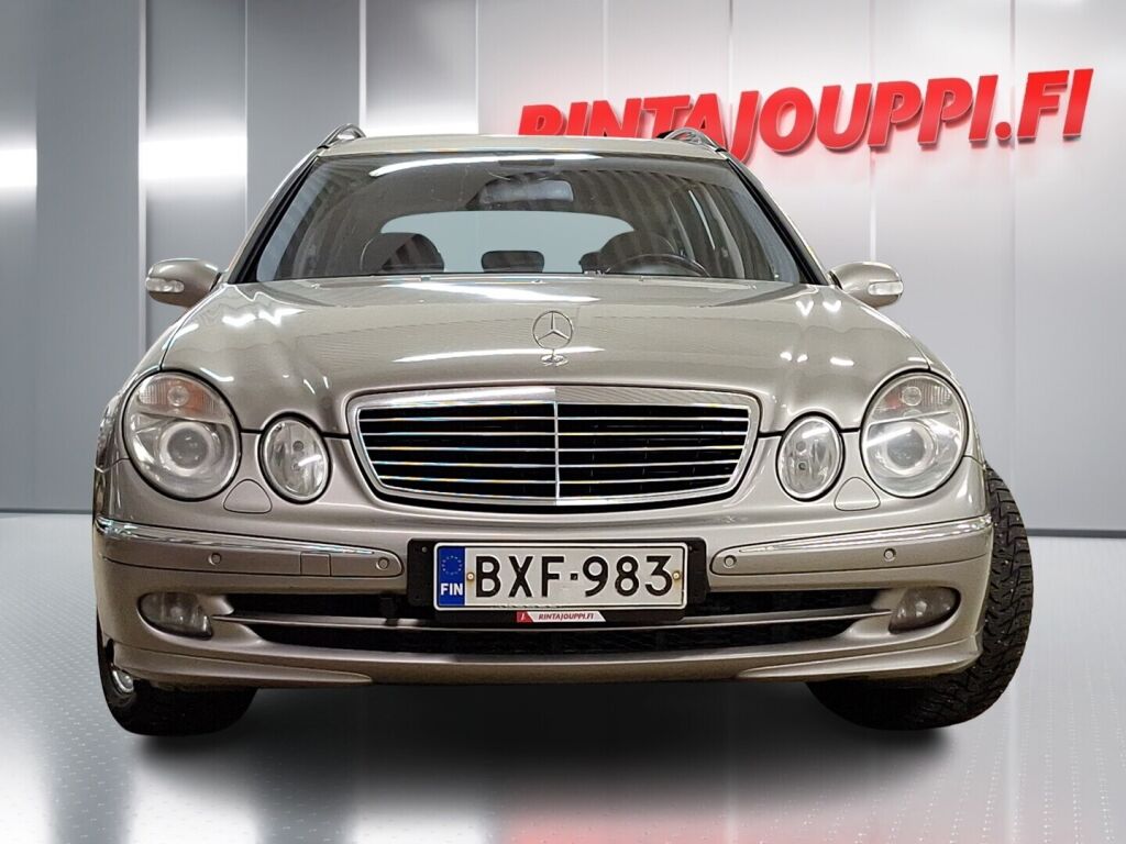 Mercedes-Benz E 2004 Harmaa