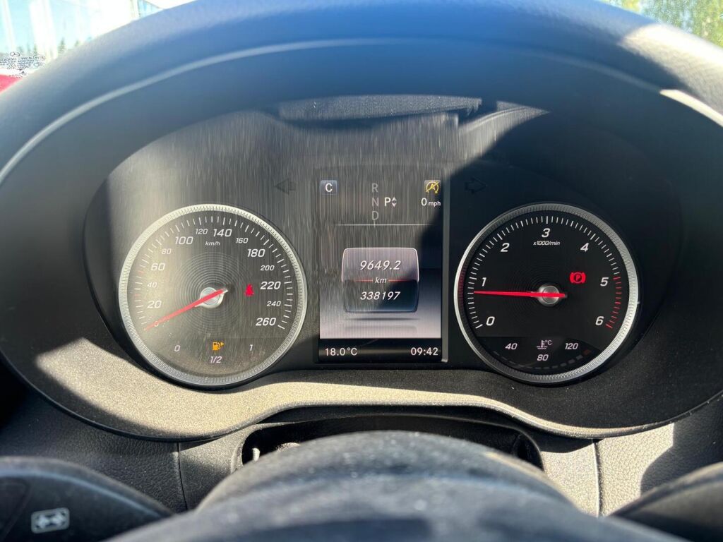 Mercedes-Benz C 2016 Valkoinen