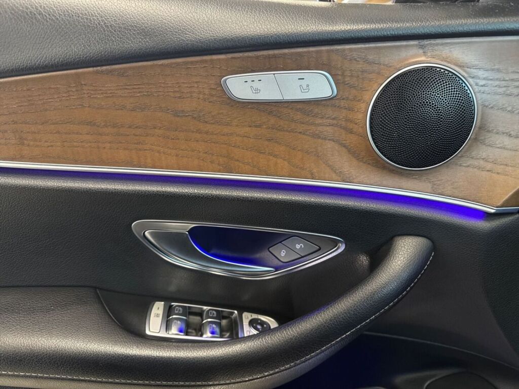 Mercedes-Benz E 2019 Musta