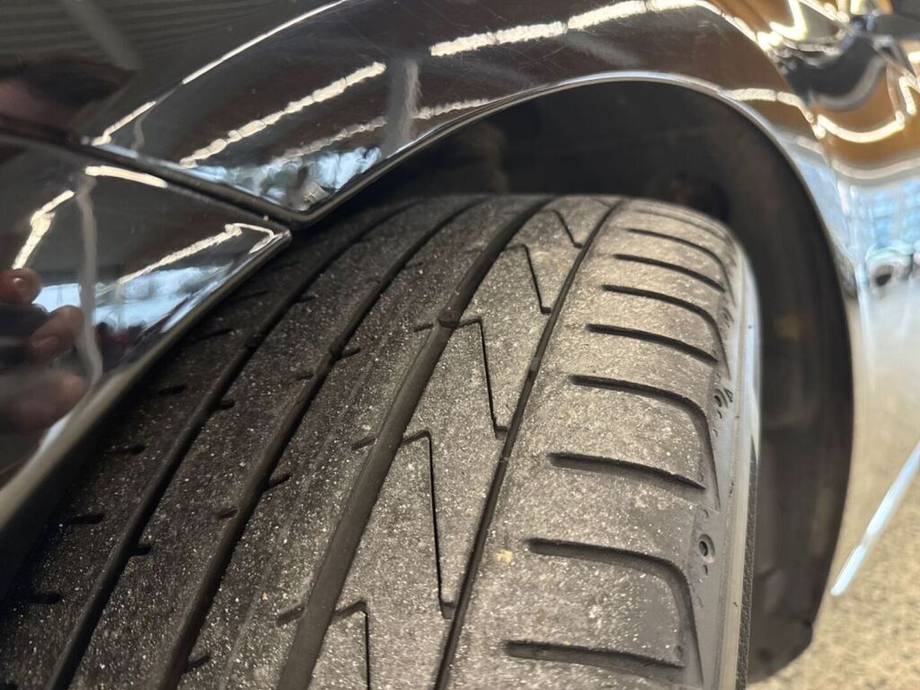 Mercedes-Benz E 2019 Musta