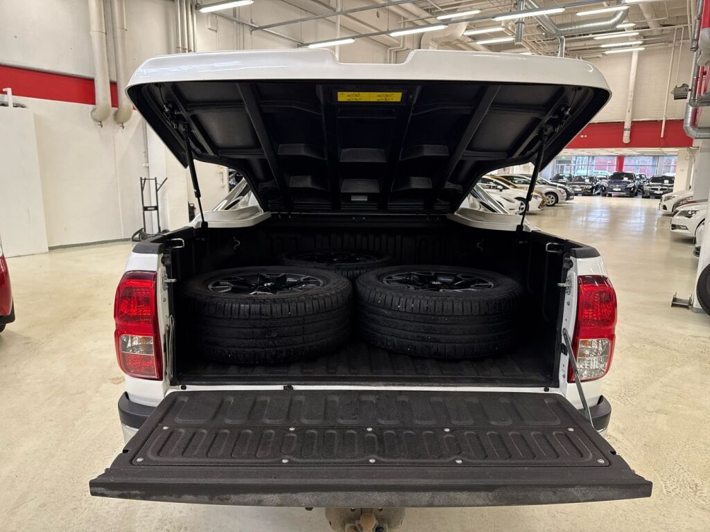 Toyota Hilux 2017 Valkoinen