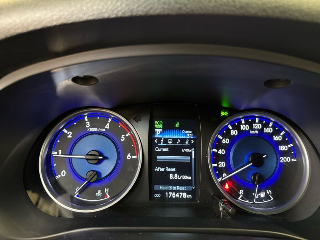 Toyota Hilux 2017 Valkoinen