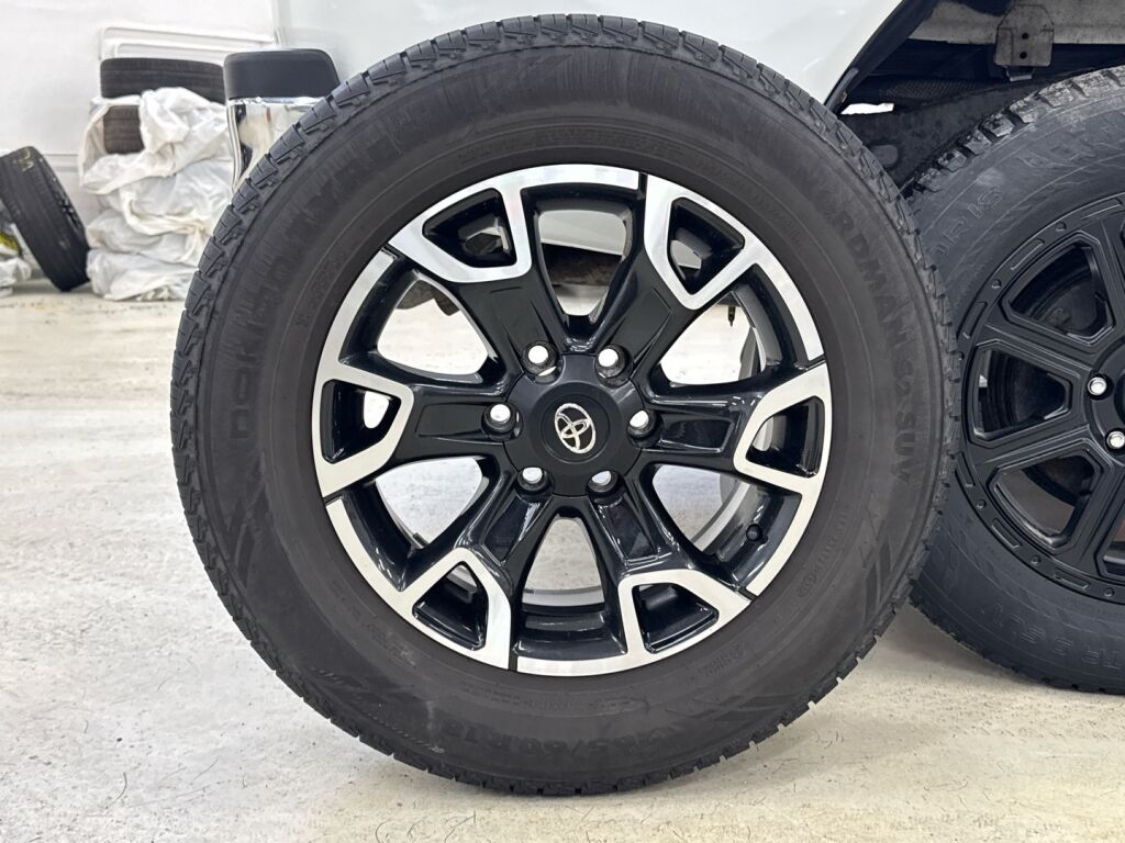 Toyota Hilux 2017 Valkoinen