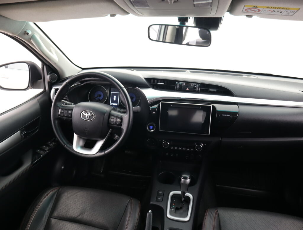 Toyota Hilux 2017 Valkoinen