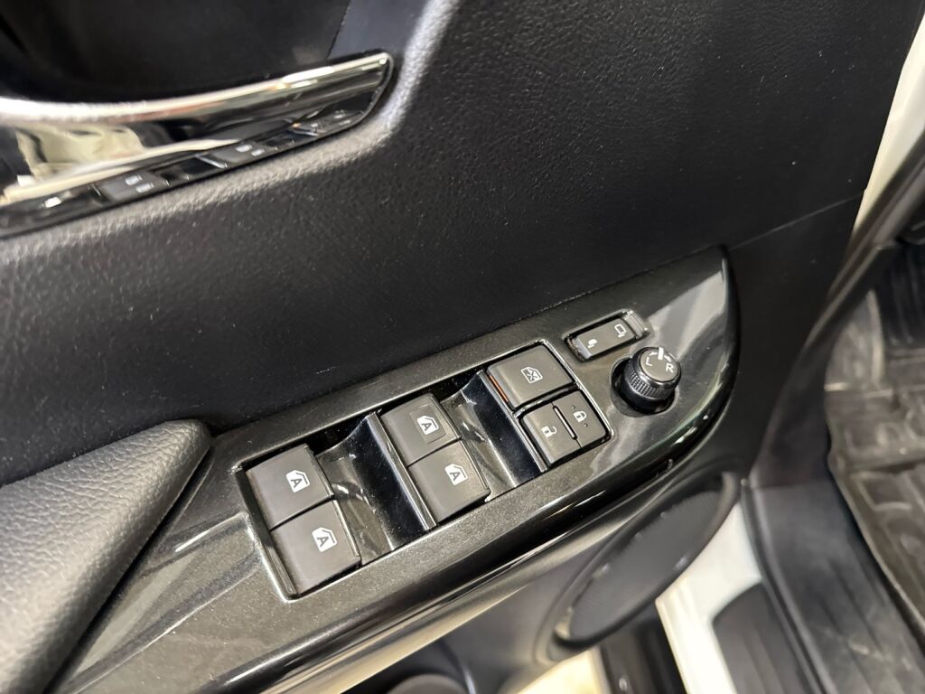 Toyota Hilux 2017 Valkoinen