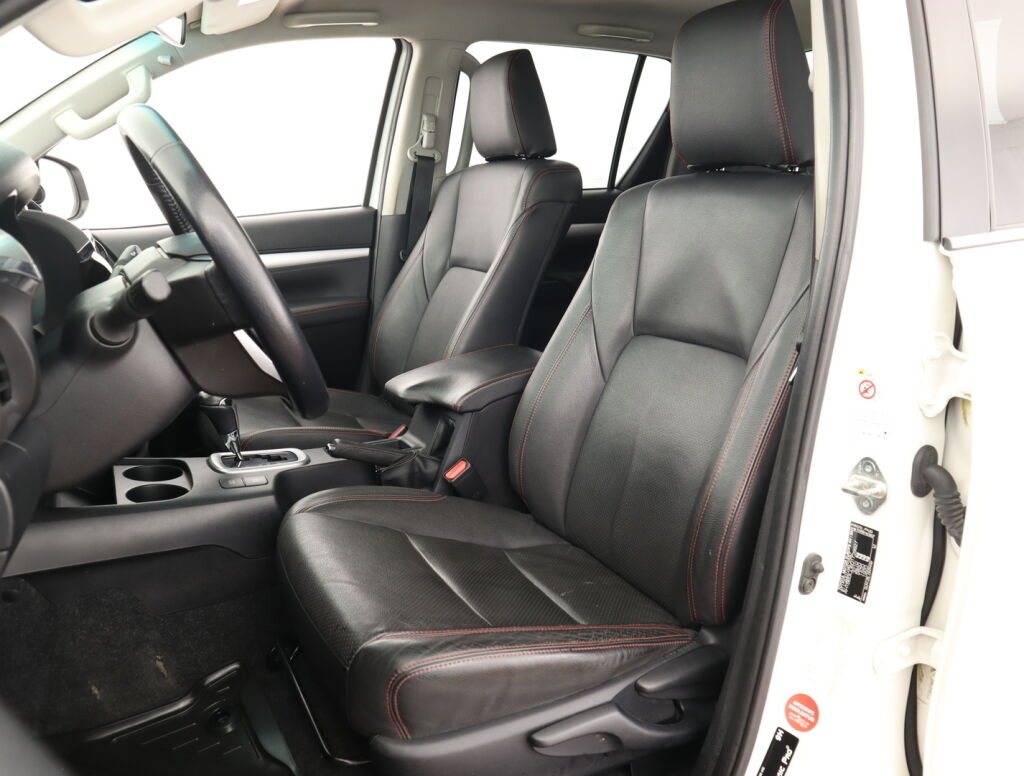 Toyota Hilux 2017 Valkoinen